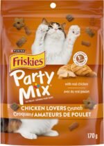 Friskies Party Mix Cat Treats, Chicken Lovers Crunch with Real Chicken - 170 g Pouch (1 Pack) - Image 3