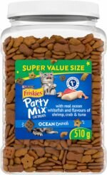 Friskies Party Mix Cat Treats, Ocean Crunch with Real Ocean Whitefish - 510 g Cannister (3 Pack) - Image 2