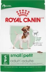 RRoyal Canin Size Health Nutrition Small Breed Dog Food Dry, Supports Healthy Weight, Digestive Health and Healthy Skin and Coat, 14 lb Bag - Image 2