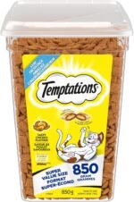 TEMPTATIONS Adult Cat Treats Tasty Chicken Flavour, 850g Tub - Image 2