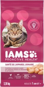 IAMS Proactive Health Urinary Tract Health Adult Dry Cat Food – with Chicken – 3.18KG (7LB) Bag - Image 3