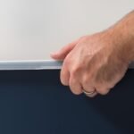 IRIS USA Large High Sided Cat Litter Box with Scoop, Open Top Litter Pan for Big Cats, Anti-Scatter No Tracking Design, Easy Clean, Navy - Image 9