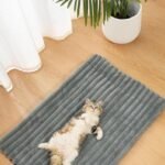 Self Warming Cat Bed, 61x45 CM Heated Cat Bed, Non-Slip Bottom Washable, Extra Warm Pet Mat for Indoor Cats & Small Dogs (Grey) - Image 7