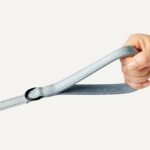 Amazon Basics Double-Sided Reflective Dog Leash with Dual Padded Handles and D-Ring, 120 cm, Black/Blue - Image 4