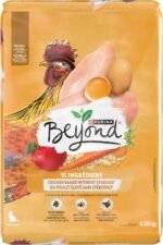 Beyond Simply Natural Dry Cat Food, Farm-Raised Chicken & Whole Oat Meal - 5.89 kg Bag - Image 3