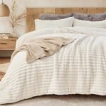 Sasttie Fluffy Comforter Set Queen 3 Pieces - Super Soft & Fuzzy Cream White Comforter Set for Winter Warm Fleece Bedding, 1 Luxury Heavy Faux Fur Down Alternative Comforter with 2 Pillow Cases - Image 2